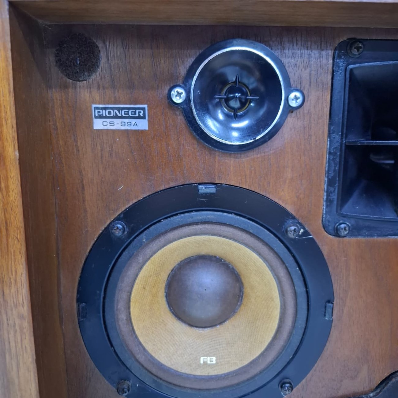 PIONEER MODELO CS-99A