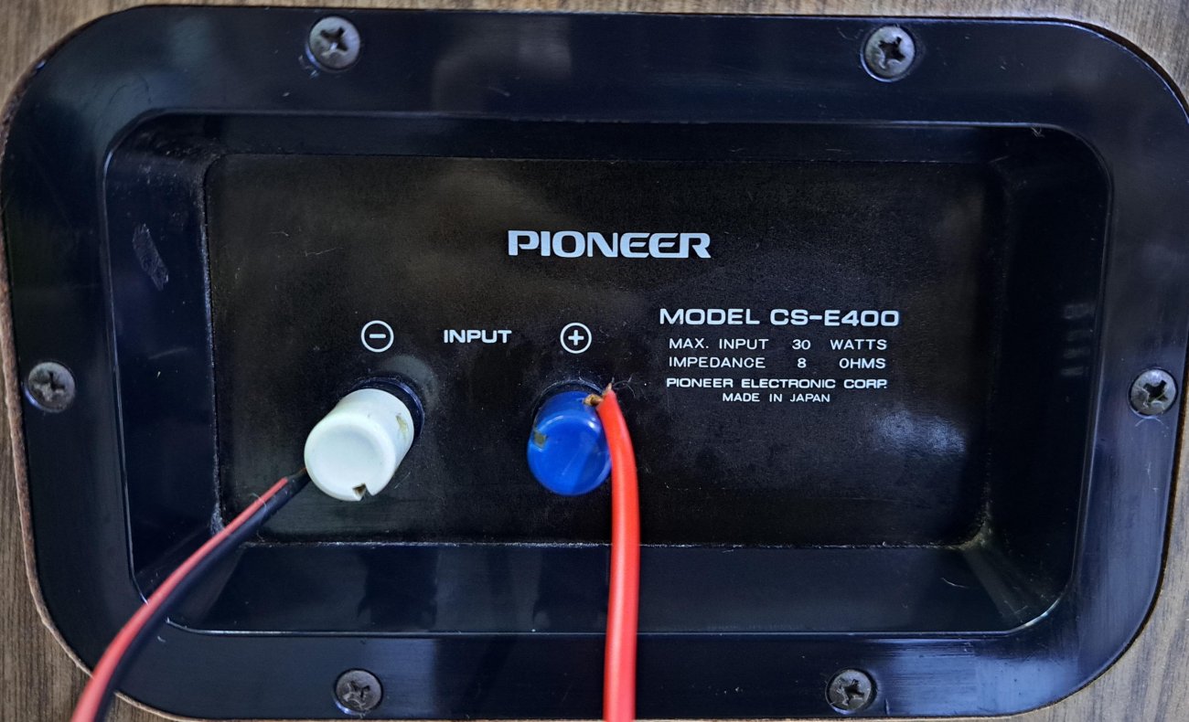PIONEER MODELO CS-E400