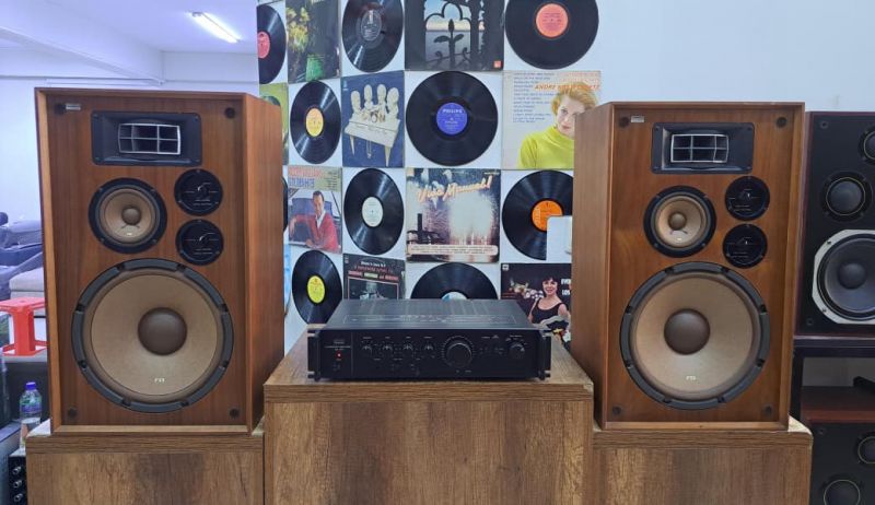PIONEER MODELO CS-E700