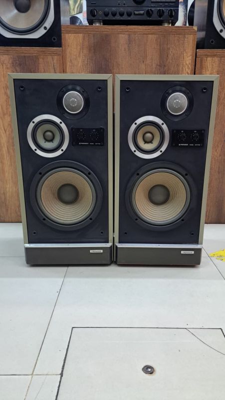 PIONEER MODELO CS-F700