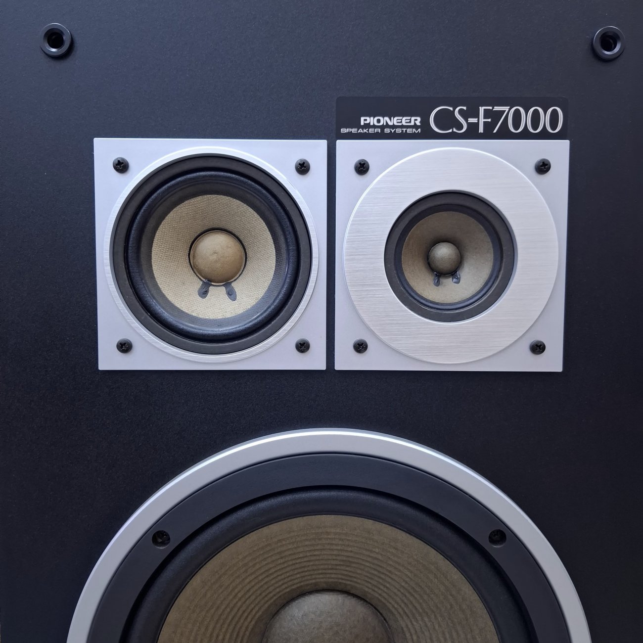 PIONEER MODELO CS-F7000
