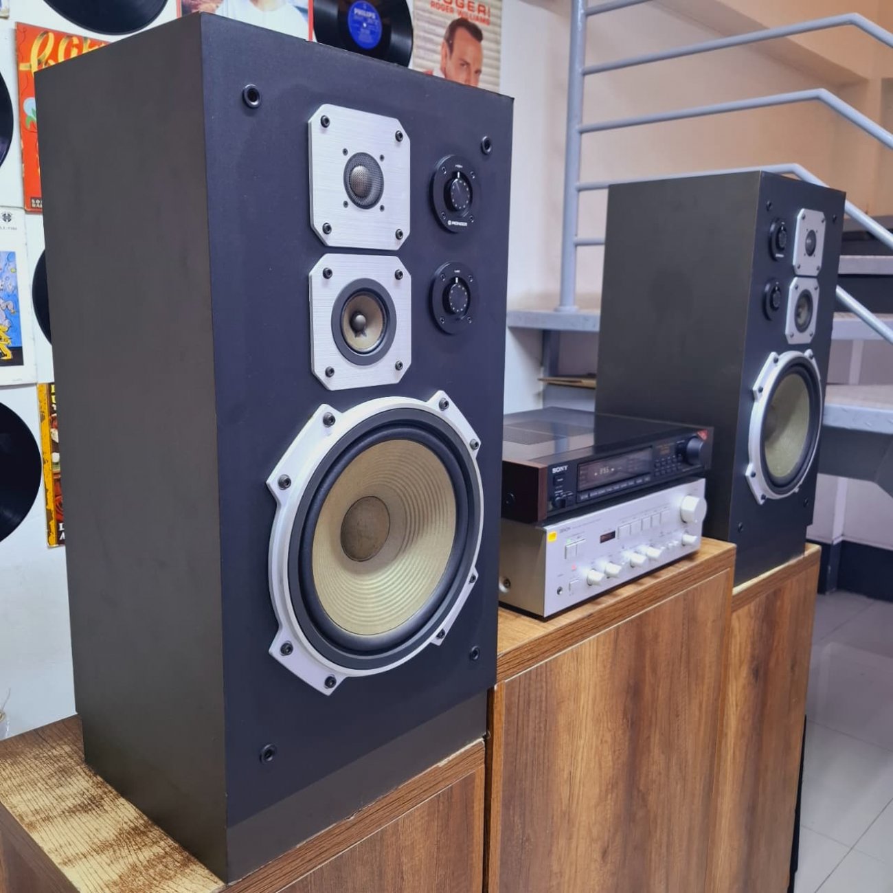 PIONEER MODELO CS-F77