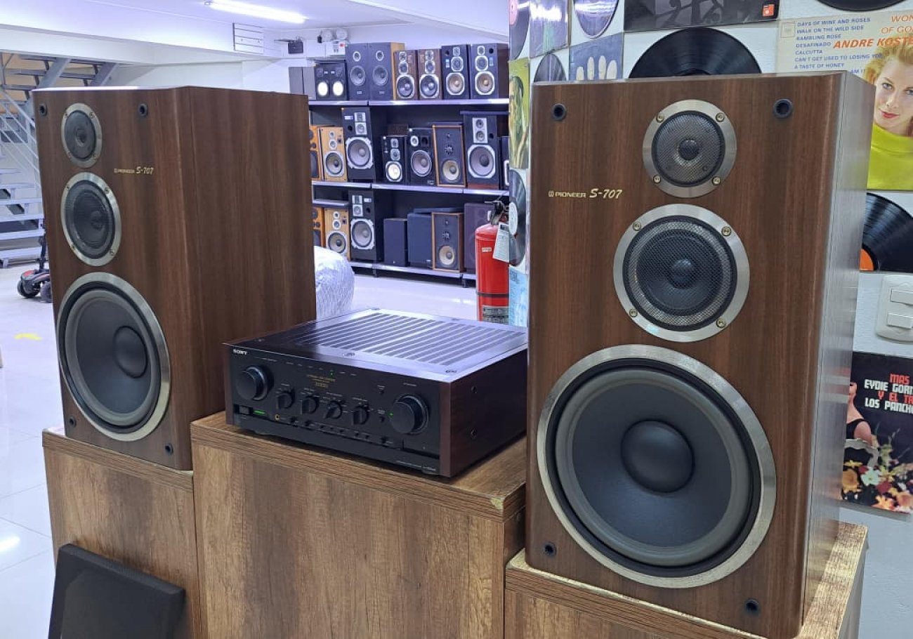PIONEER MODELO S-707
