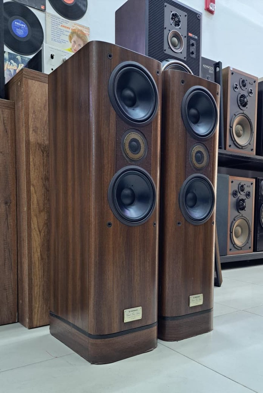 PIONEER MODELO S-99T
