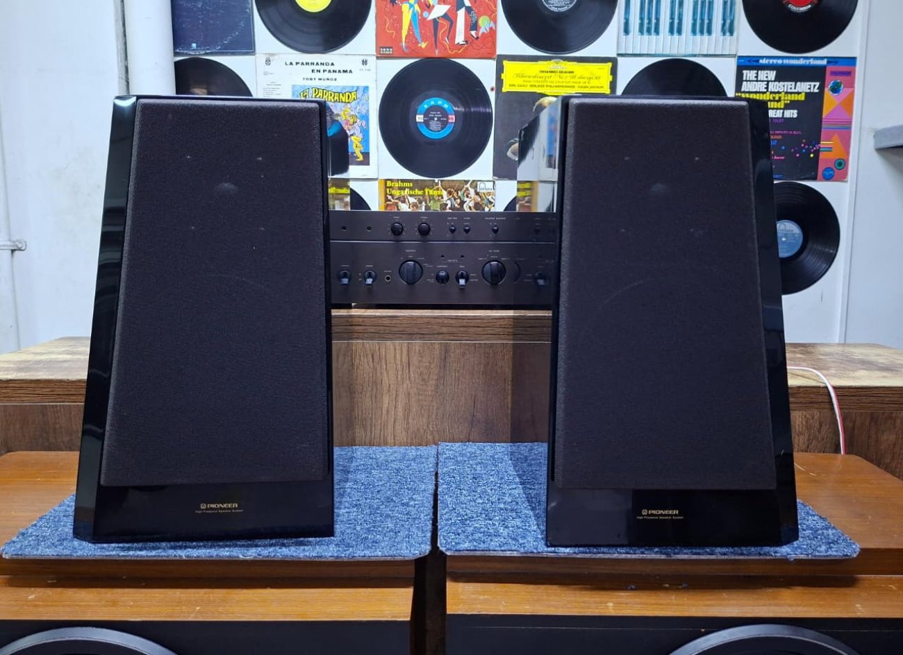 PIONEER MODELO S-C5