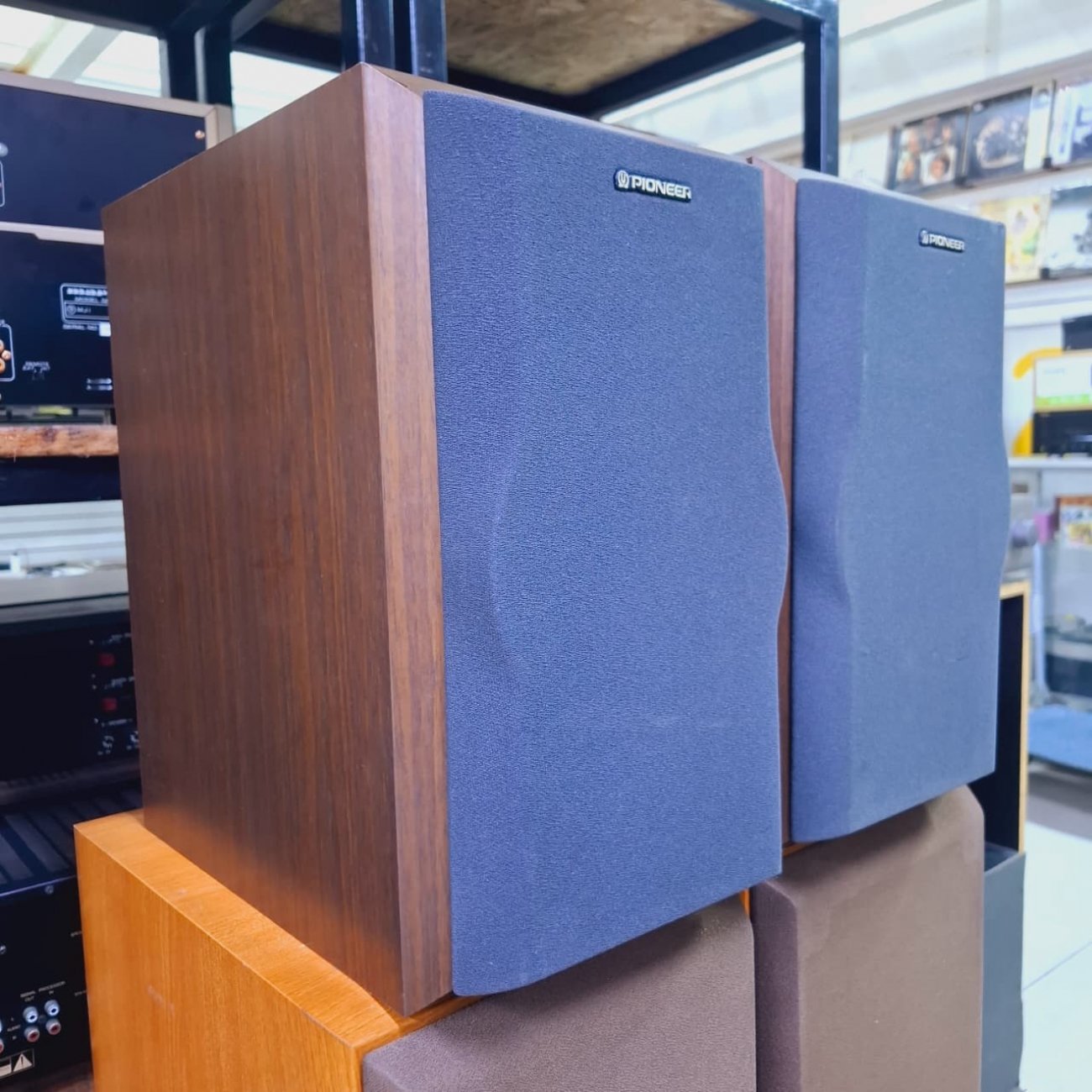 PIONEER MODELO S-F21