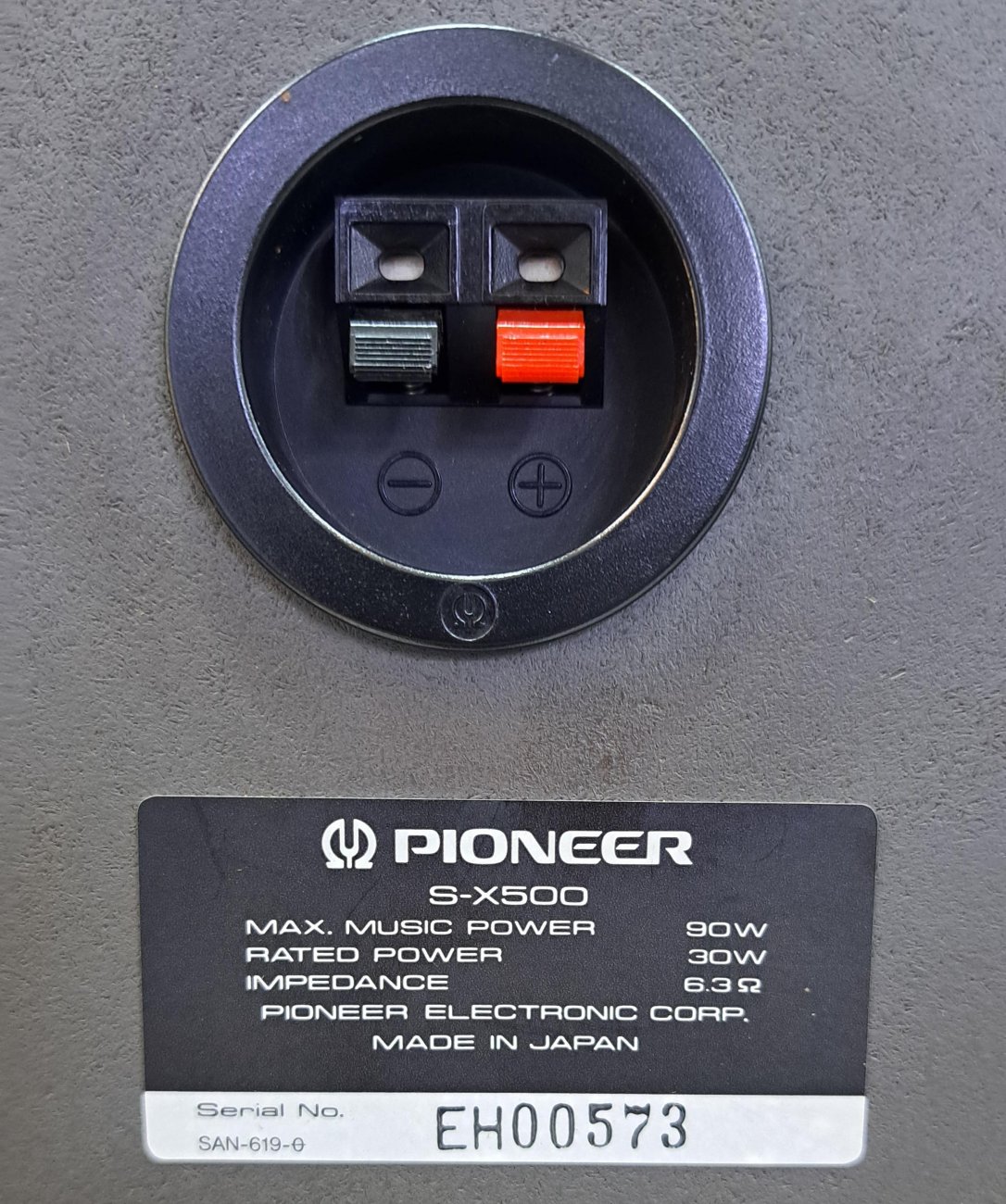 PIONEER MODELO S-X500