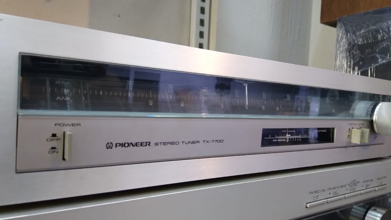 PIONEER MODELO TX-7700