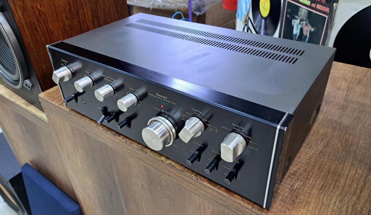 SANSUI MODELO AU-5900