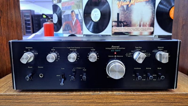 SANSUI MODELO AU-5900