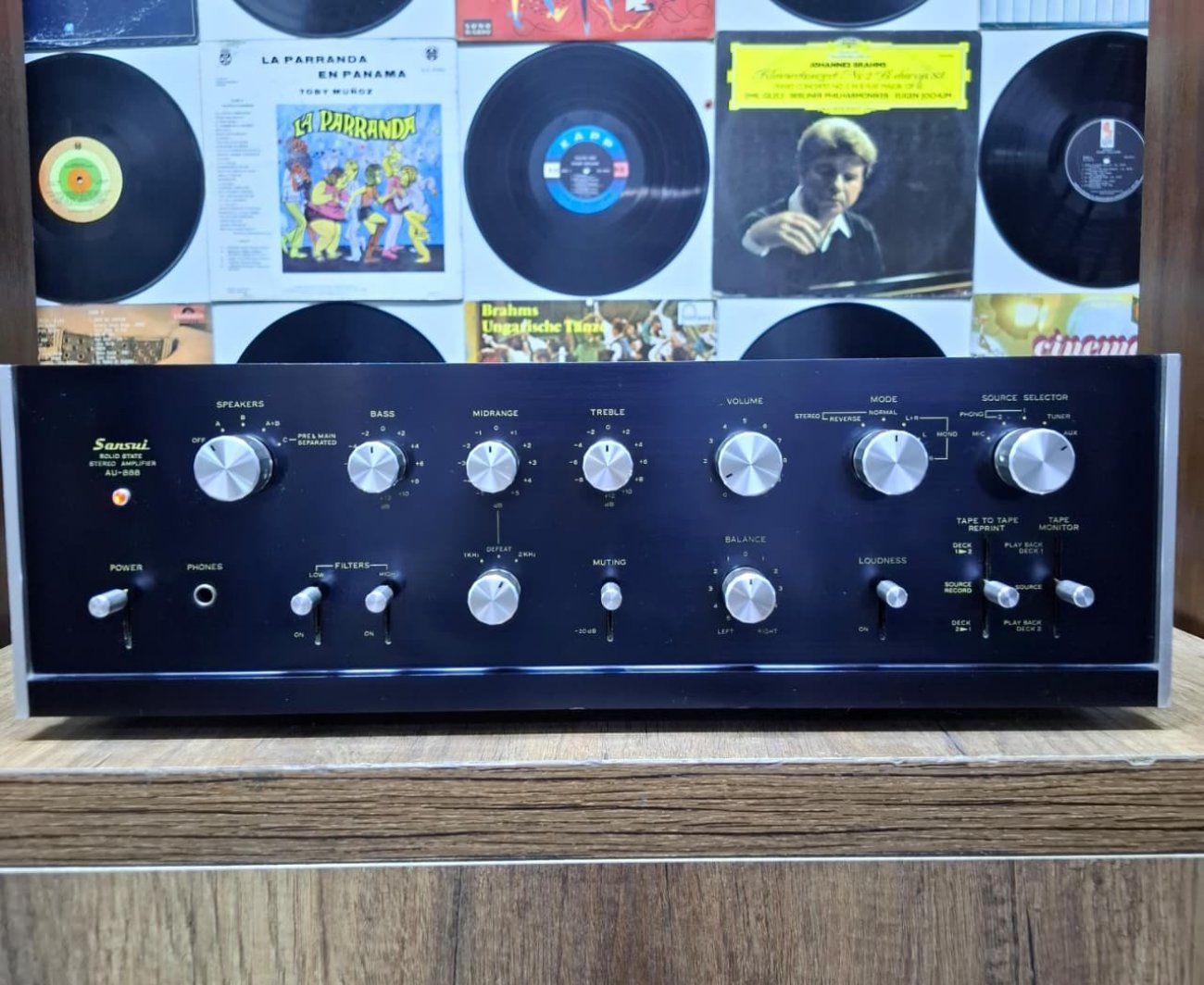 SANSUI MODELO AU-888