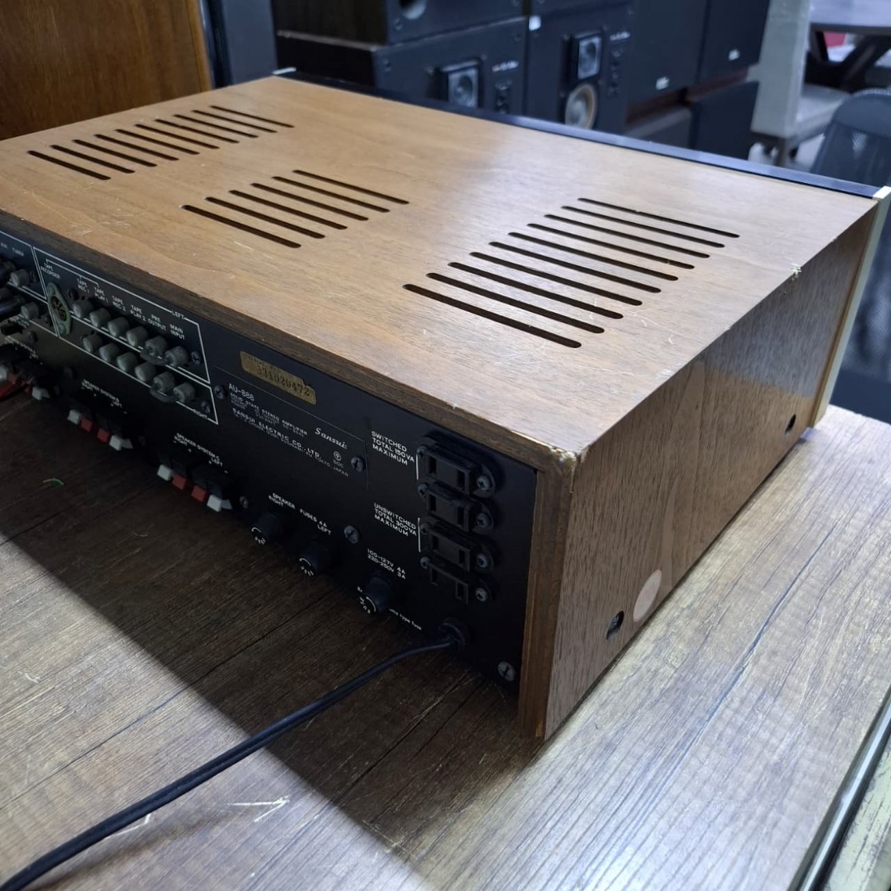 SANSUI MODELO AU-888