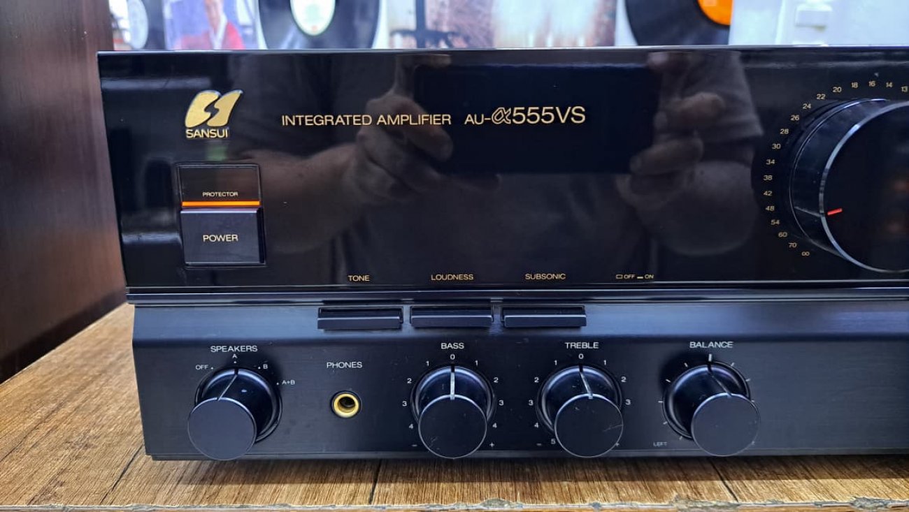 SANSUI MODELO AU-ALPHA555VS