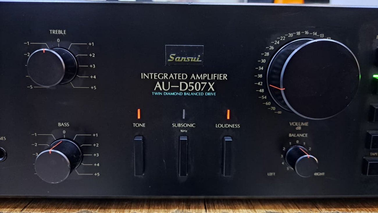 SANSUI MODELO AU-D507X