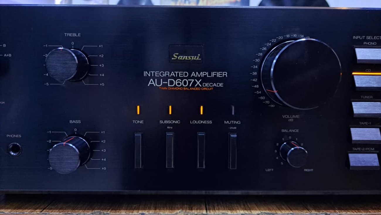 SANSUI MODELO AU-D607X DECADE