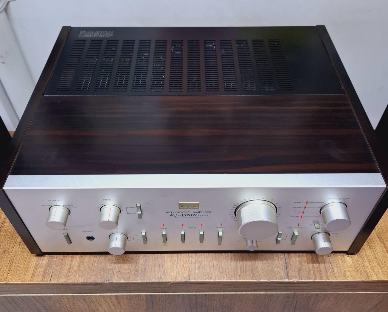 SANSUI MODELO AU-D707G EXTRA