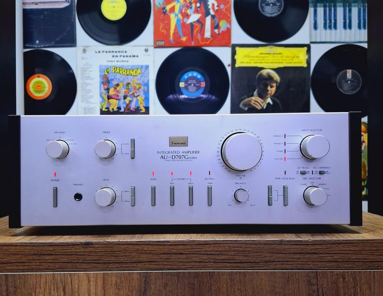 SANSUI MODELO AU-D707G EXTRA
