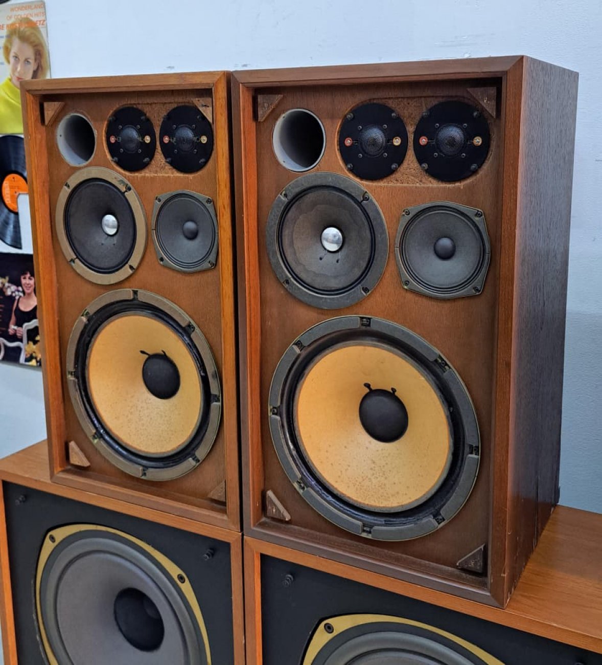 SANSUI MODELO SP-2002