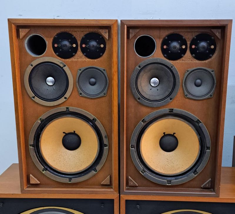 SANSUI MODELO SP-2002