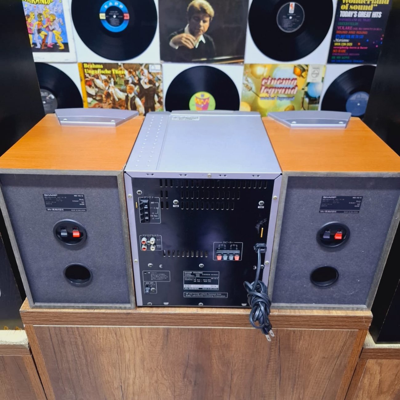 SHARP MODELO MD-X8-S