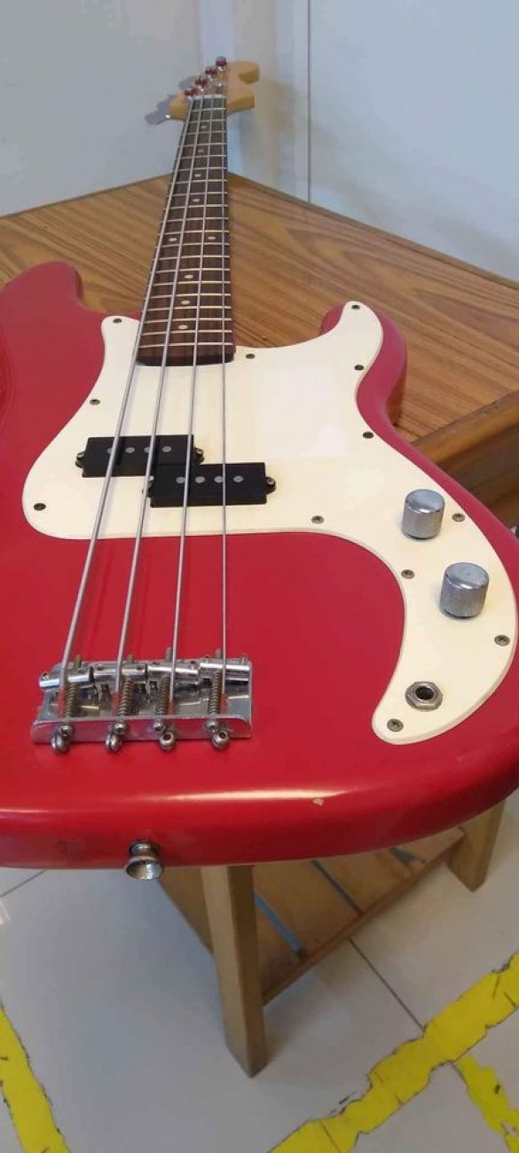 SOLFEGE PRECISION BASS