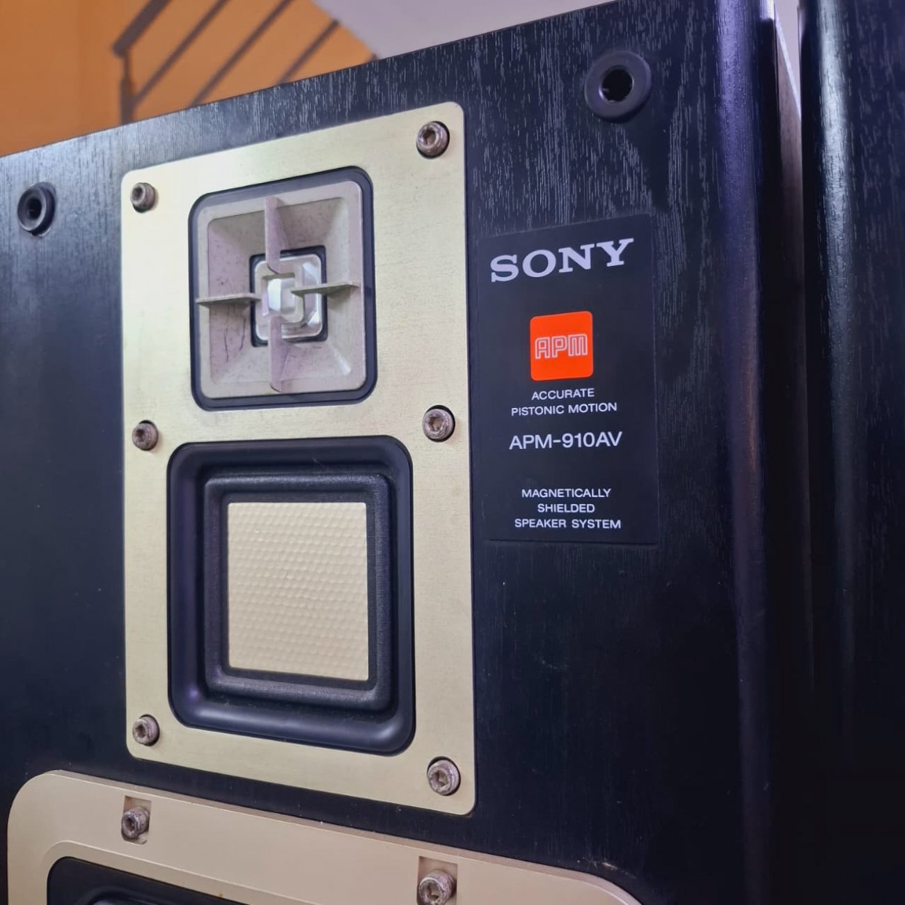 SONY MODELO APM-910AV