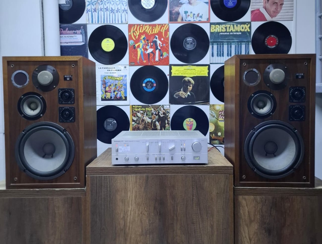 SONY MODELO SS-7220
