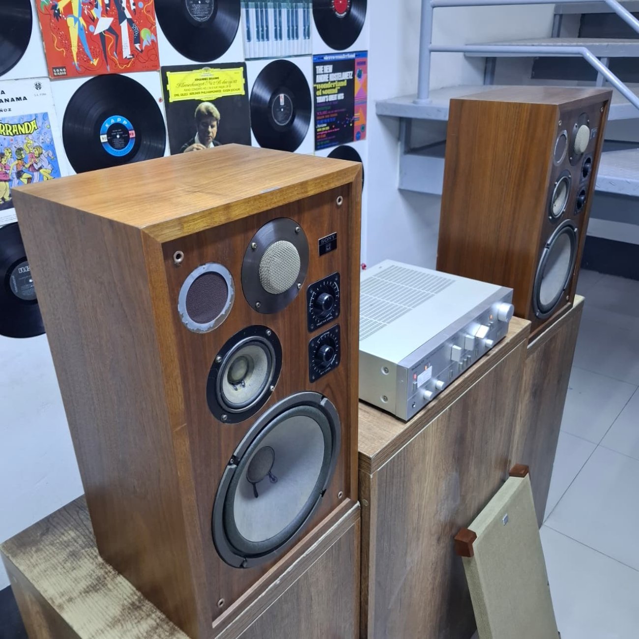 SONY MODELO SS-7220