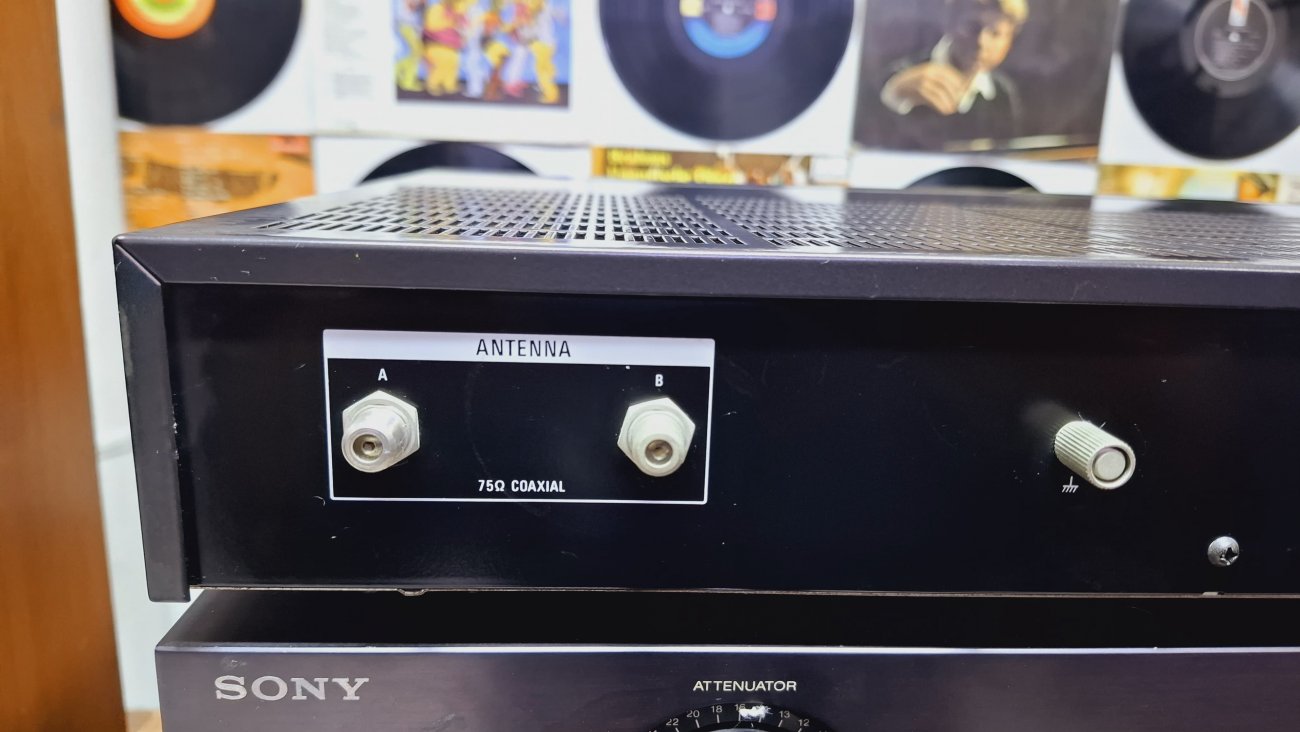 SONY MODELO ST-S555ES