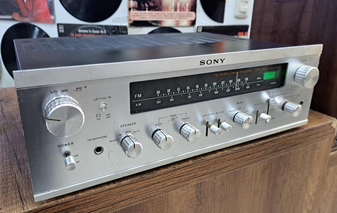 SONY MODELO STR-7045