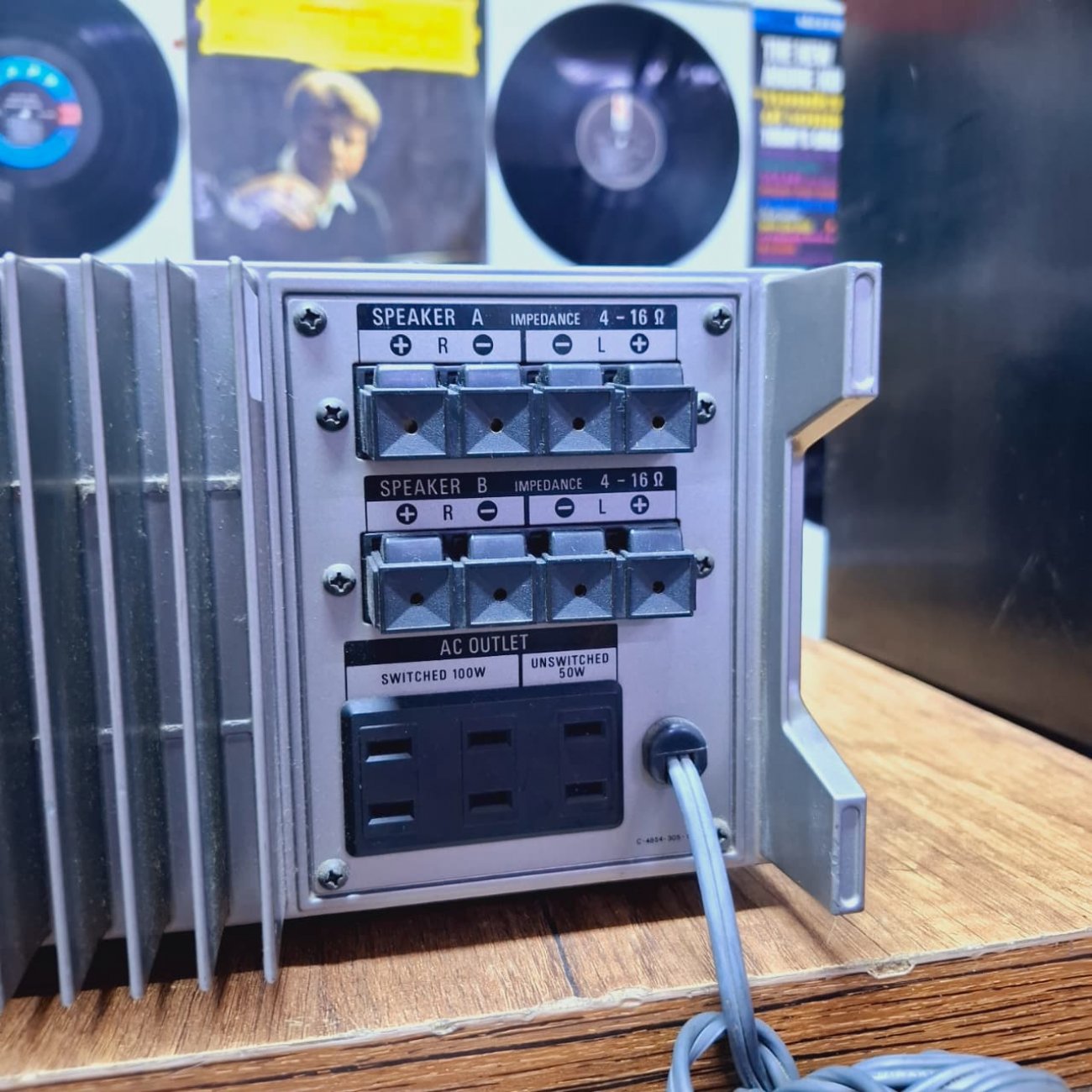SONY MODELO TA-F4