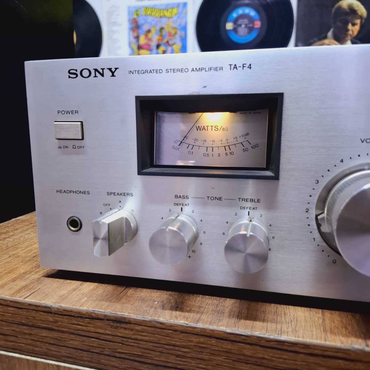SONY MODELO TA-F4