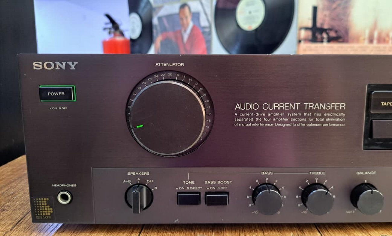 SONY MODELO TA-F555ES