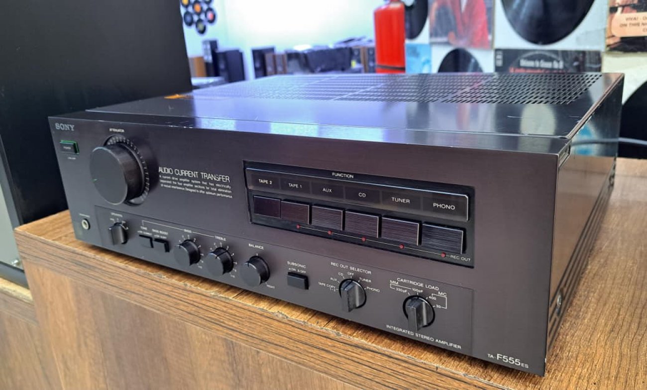 SONY MODELO TA-F555ES