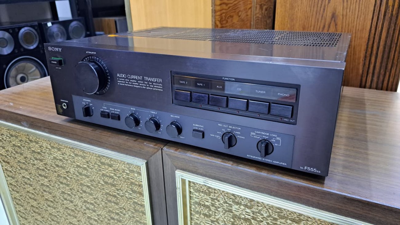 SONY MODELO TA-F555ES