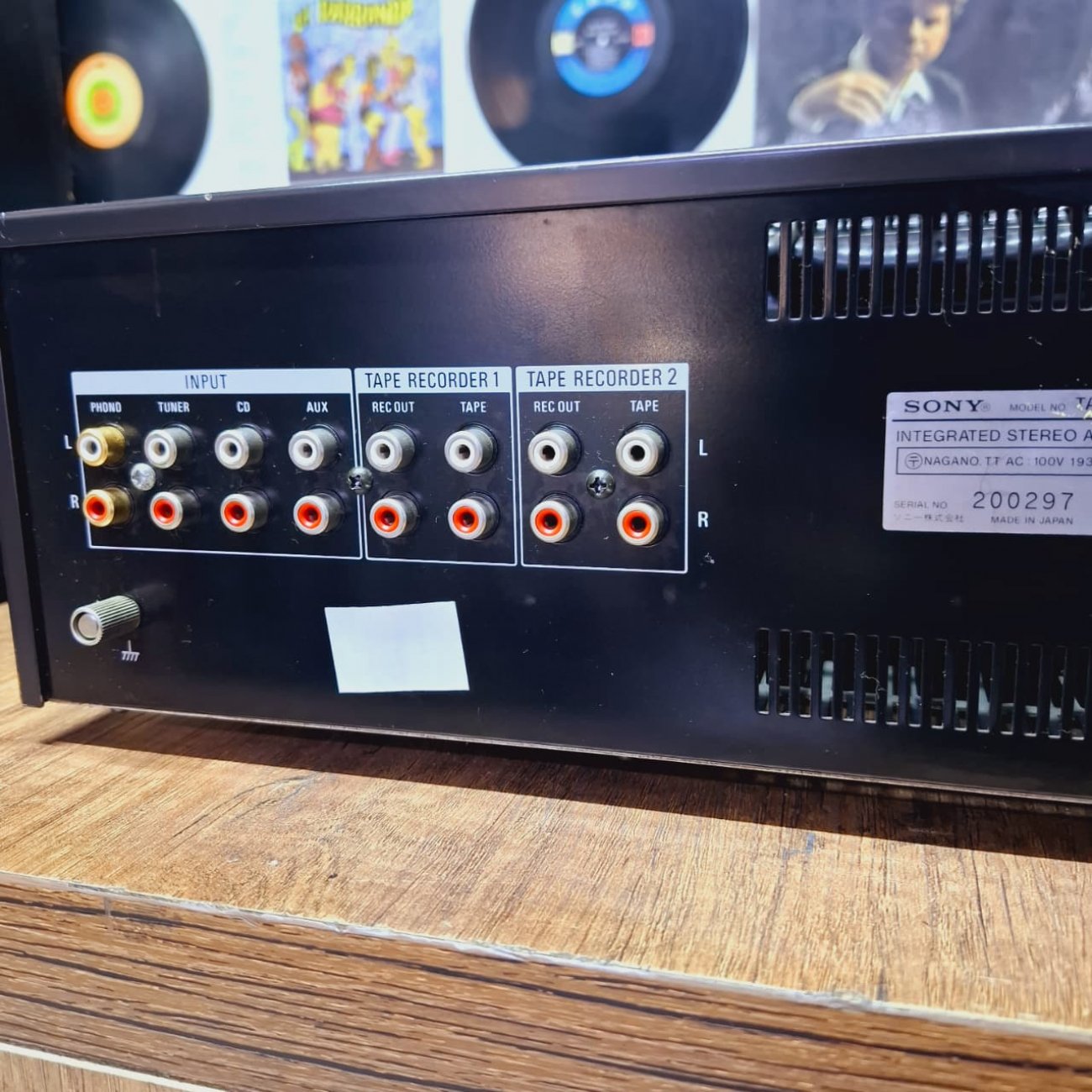 SONY MODELO TA-F555ES