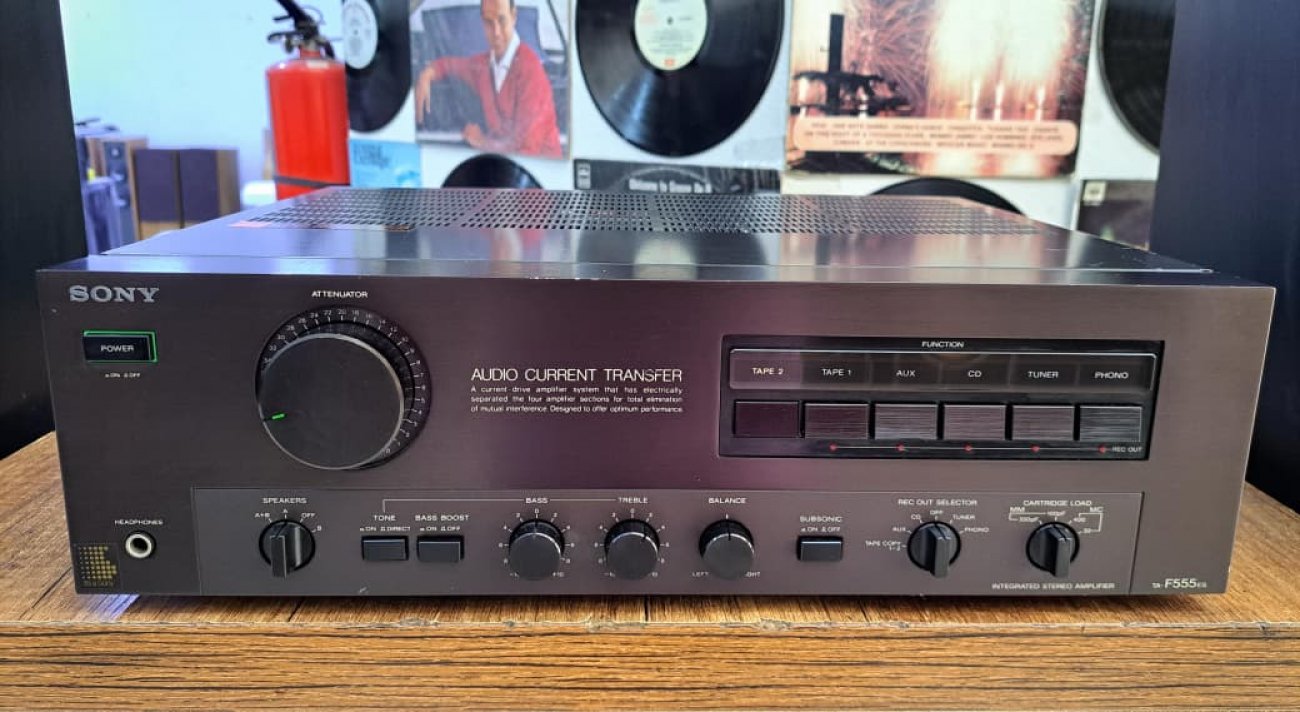 SONY MODELO TA-F555ES