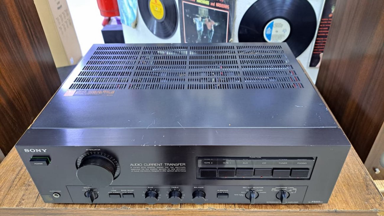 SONY MODELO TA-F555ES