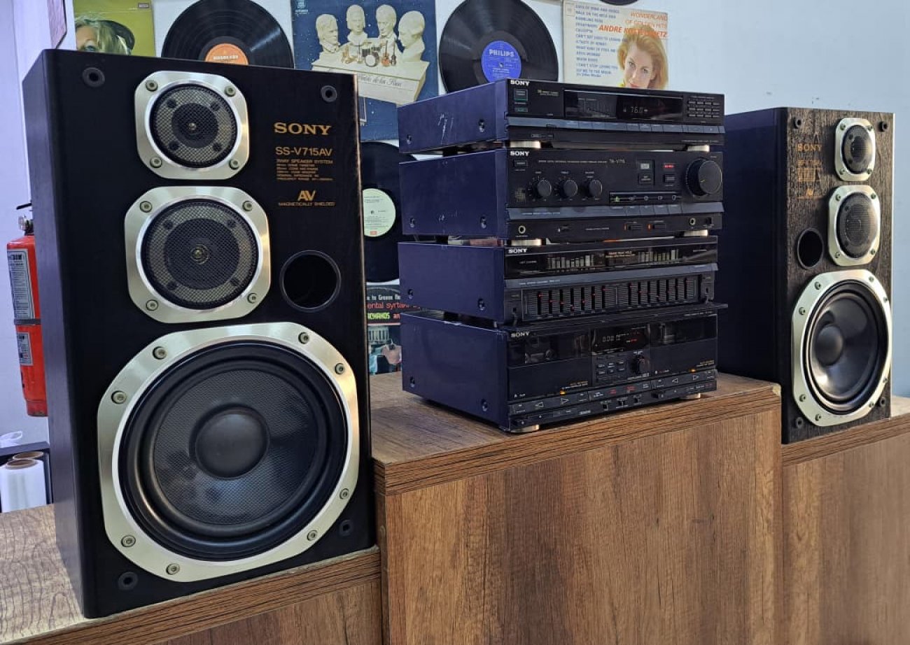 SONY MODELO TA-V715 / POR COMPONENTES DE 4 CUERPOS 
