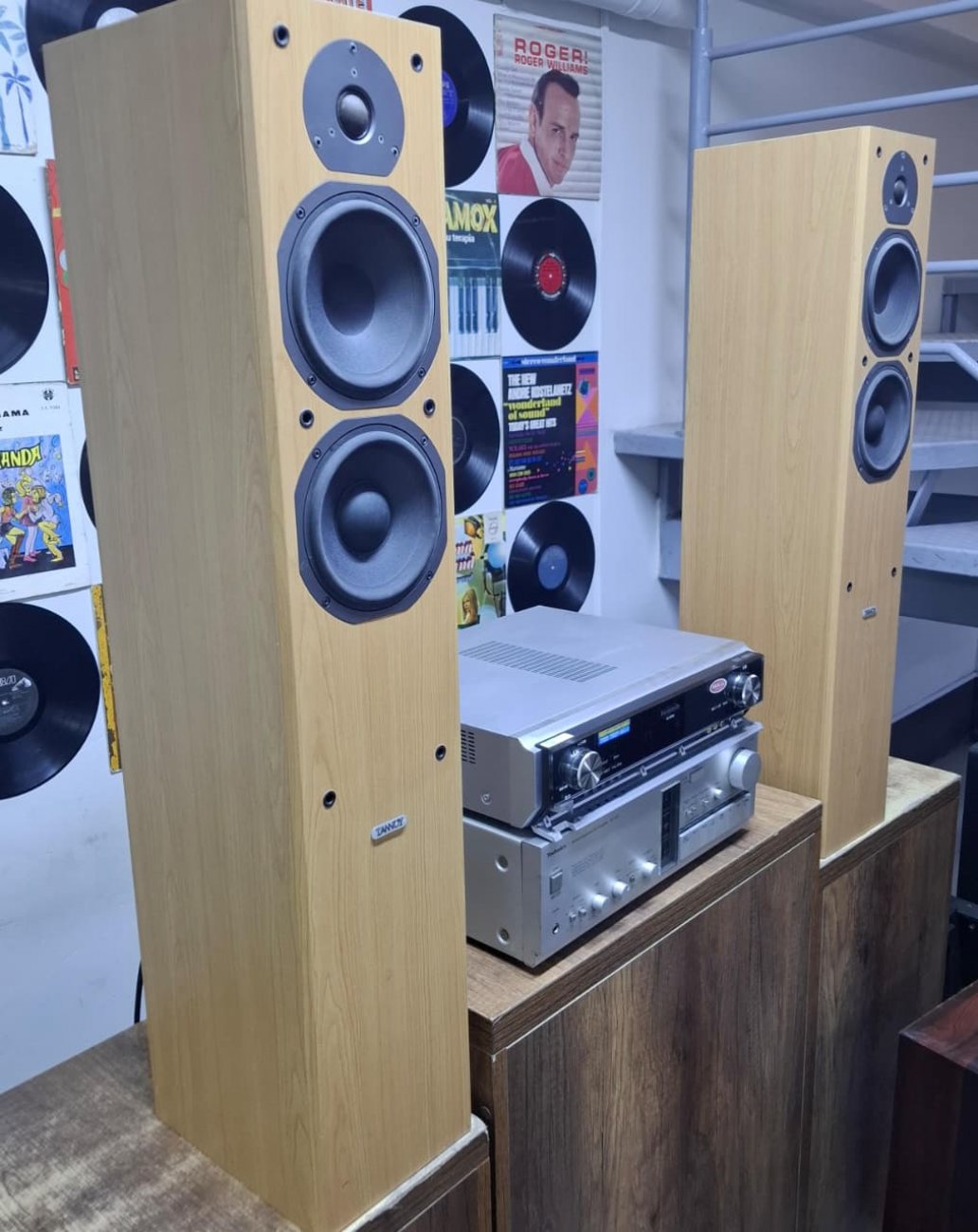 TANNOY MODELO MERCURY MX4