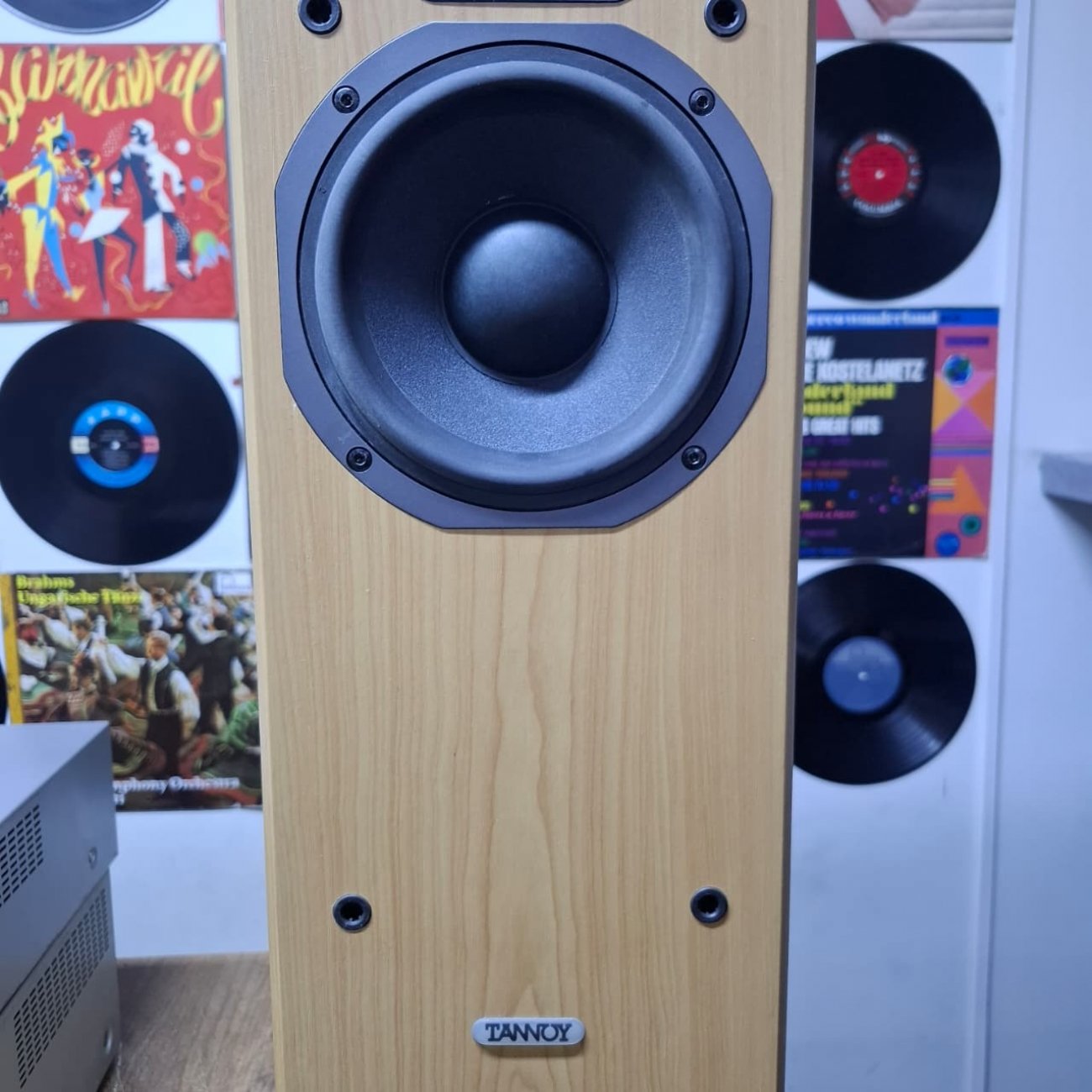 TANNOY MODELO MERCURY MX4