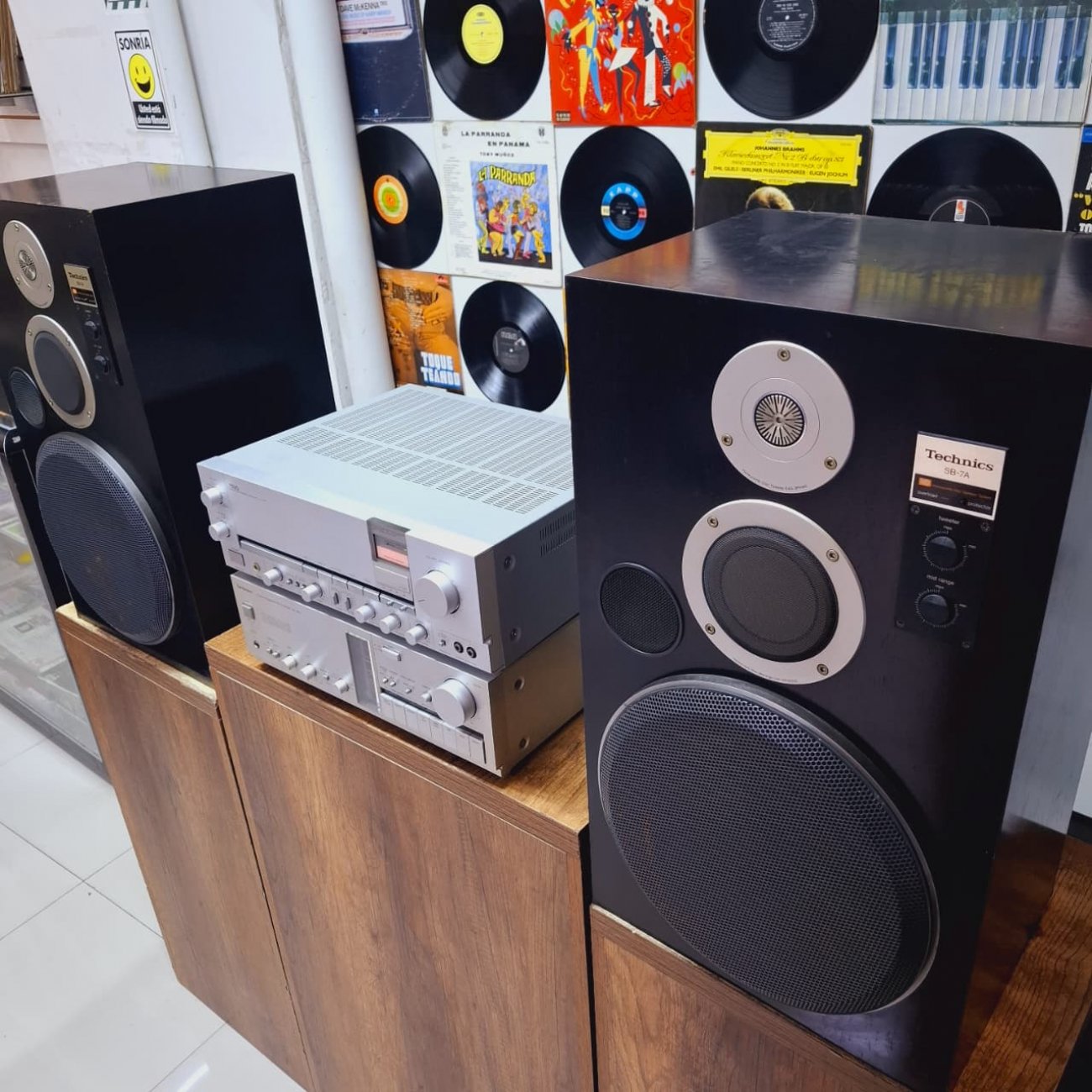 TECHNICS MODELO SB-7A