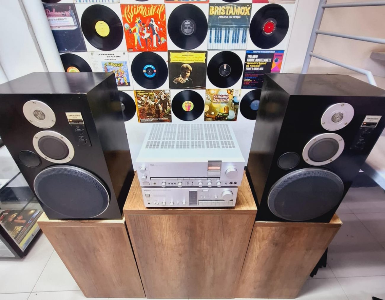 TECHNICS MODELO SB-7A