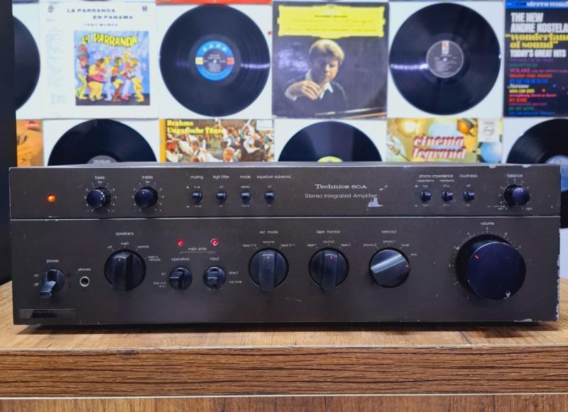 TECHNICS MODELO SU-8080