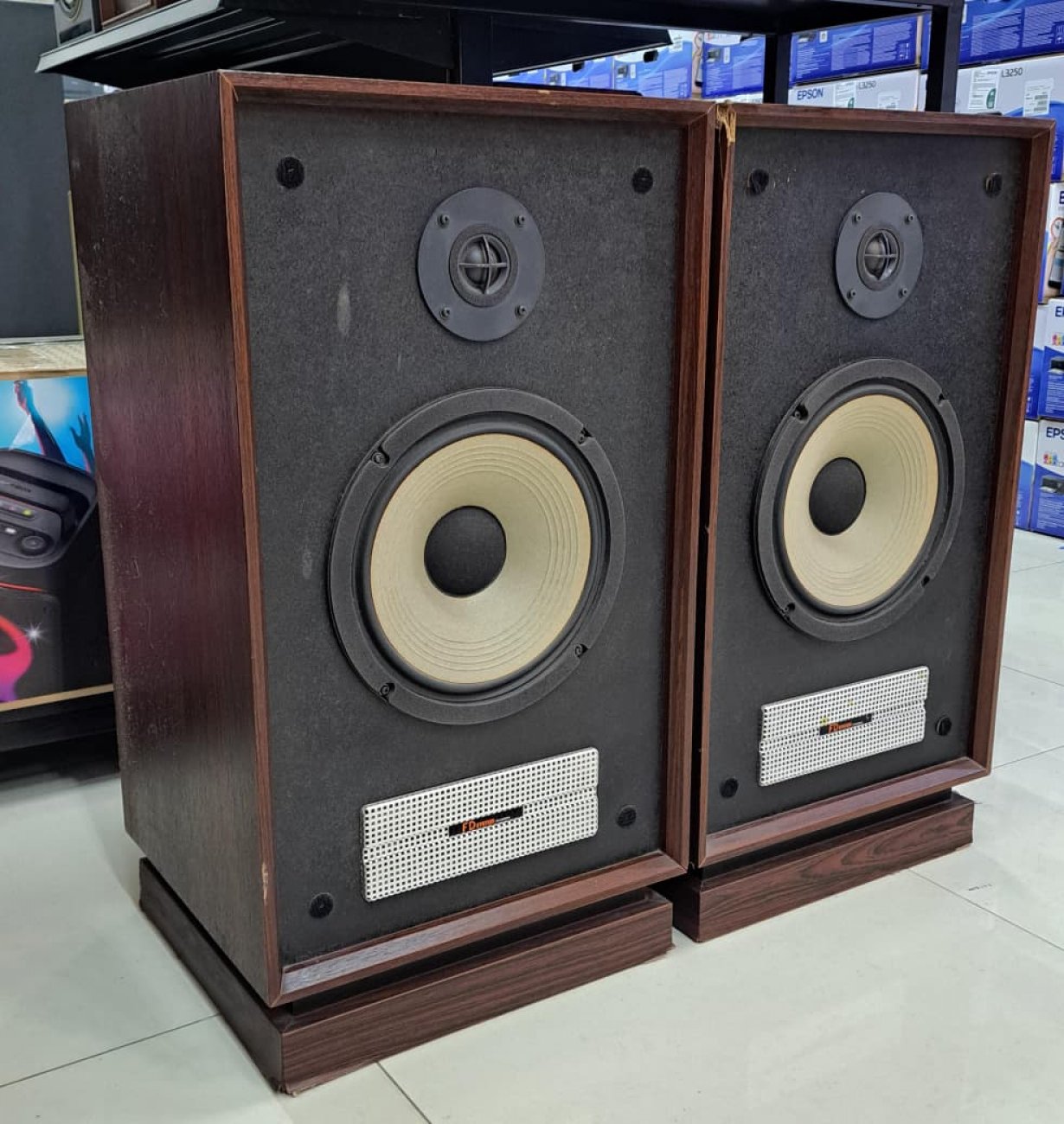 TRIO MODELO JL-7300