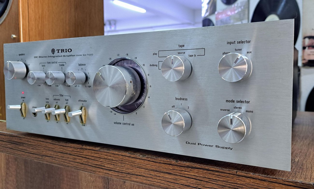 TRIO MODELO KA-7100D