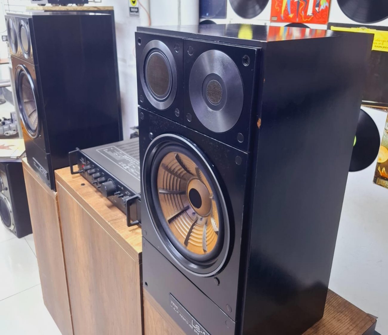 TRIO MODELO LS-1000