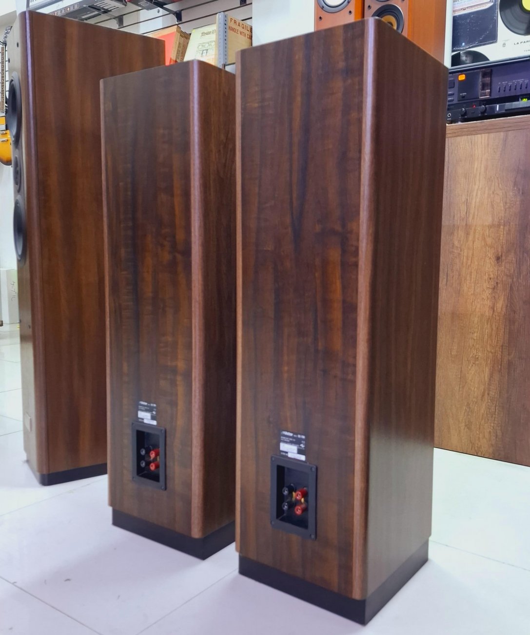 VICTOR MODELO SX-700