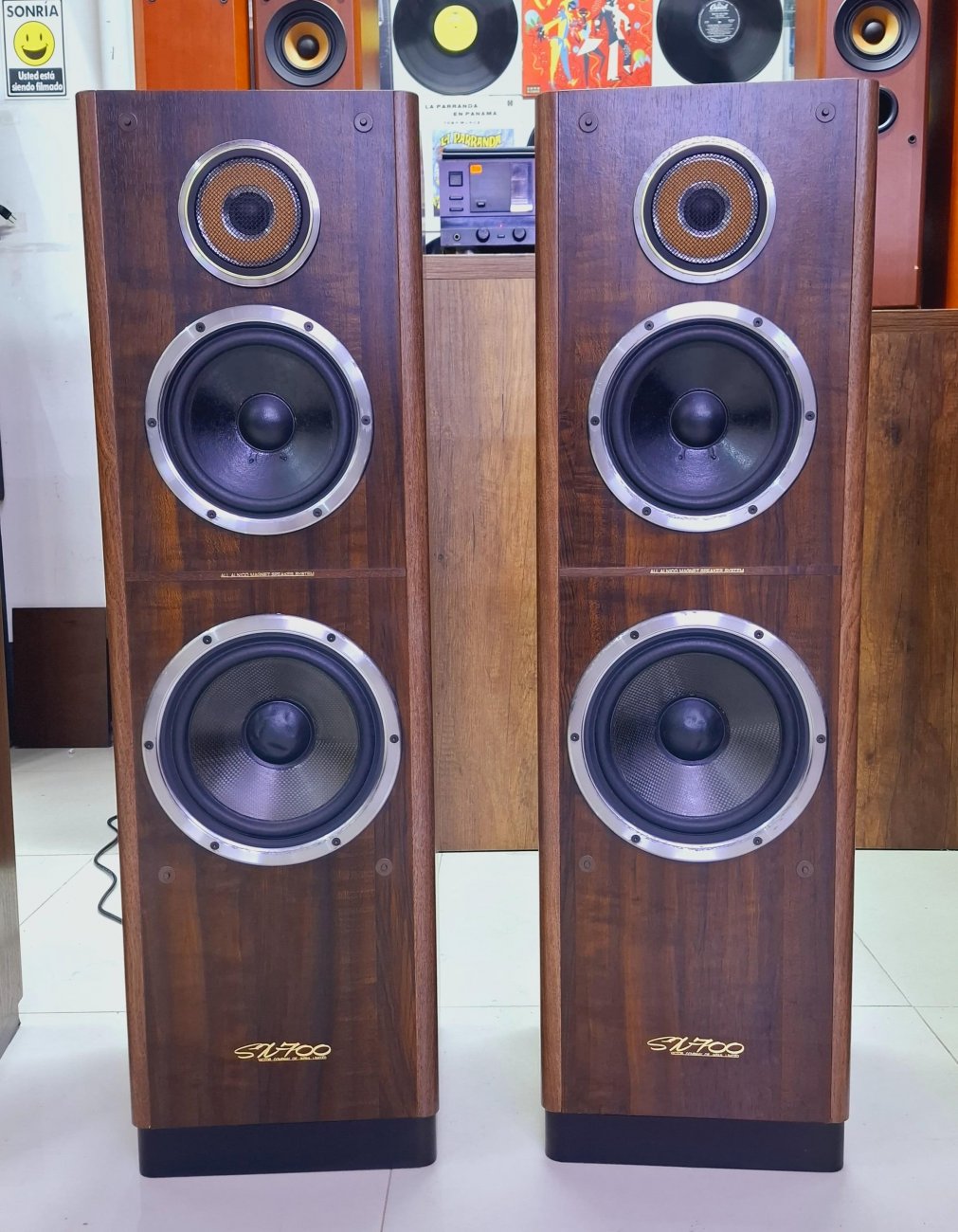 VICTOR MODELO SX-700