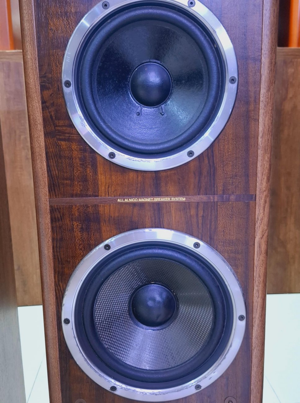 VICTOR MODELO SX-700